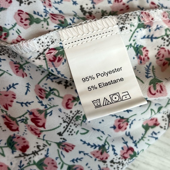 SHEIN White Floral Top Size Medium - Picture 3 of 3